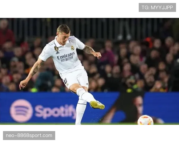 皇马中场防守断档问题显现,控场能力存疑影响争冠形势 皇马中场防守断档问题显现,控场能力存疑影响争冠形势
